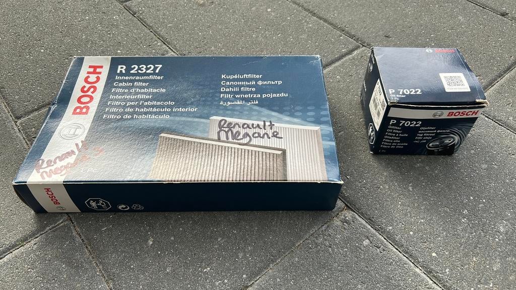 Bosch R2327 en P7022, Ophalen of Verzenden, Nieuw, Renault