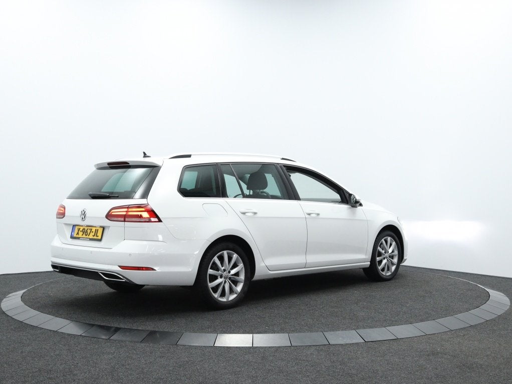 Volkswagen Golf 1.5 TSI Highline Automaat | Navigatie | Came, Auto's, Volkswagen, 12 maanden, Stof, Euro 6, 4 cilinders