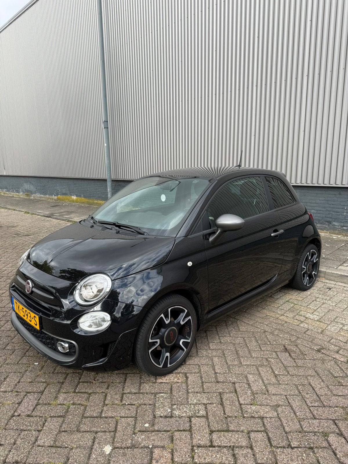 Fiat 500 sport 1.2 2018 Zwart | BTW Auto, Auto's, Fiat, Voorwielaandrijving, 4 cilinders, 840 kg, Leder en Stof