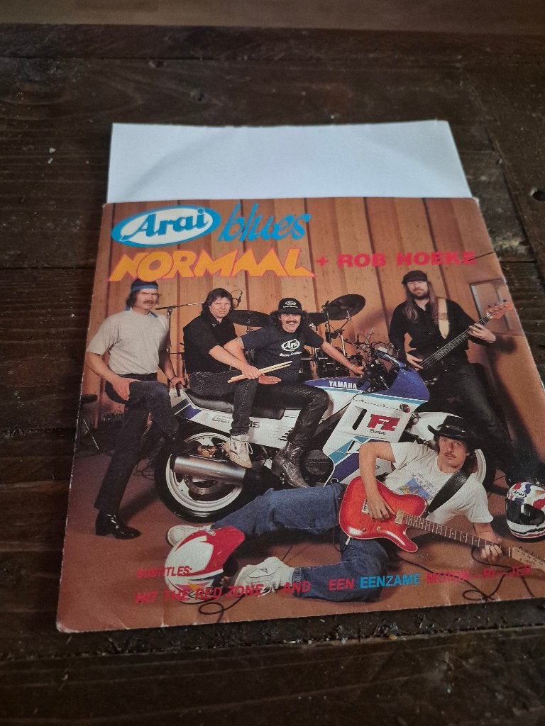 Normaal - Arai Blues met binnenhoes (uniek), 7 inch, Ophalen of Verzenden, Zo goed als nieuw, Overige typen