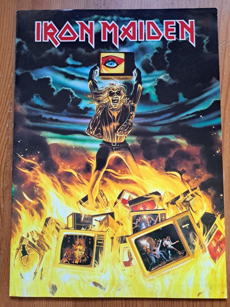 Iron Maiden tourbook: Intercity Express Tour 1990., Cd's en Dvd's, Vinyl | Hardrock en Metal, Ophalen of Verzenden, Zo goed als nieuw