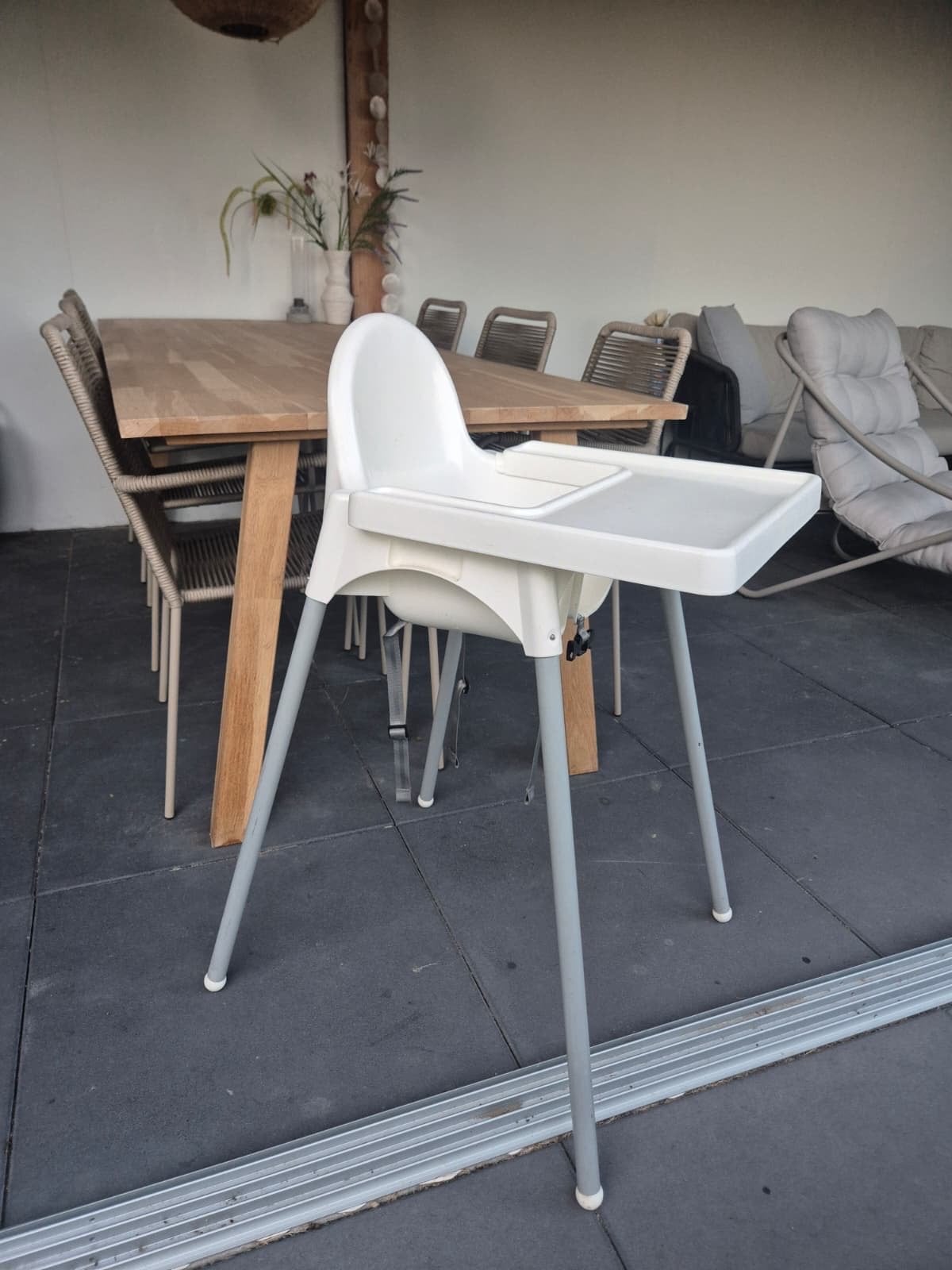 Ikea Antilop kinderstoel met eetblad, Kinderen en Baby's, Kinderstoelen, Ophalen, Gebruikt, Overige typen, Afneembaar eetblad