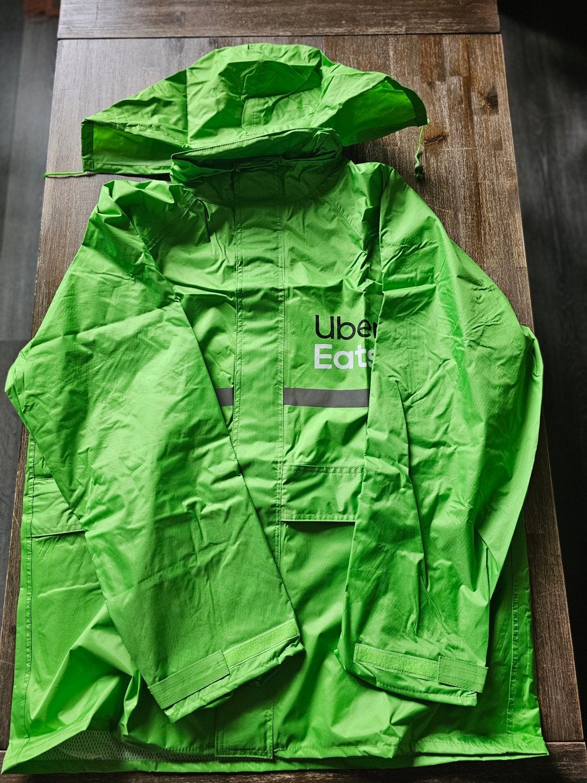 Uber Eats regenpak (jas en broek) - Maat M, Caravans en Kamperen, Regenkleding, Ophalen of Verzenden, Nieuw, Regenbroek, Heren