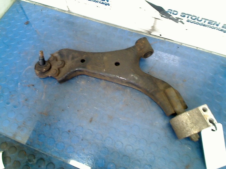 Draagarm Links Voor Daewoo / Chevrolet Captiva (C100) 2007, Gebruikt, Daewoo, General Motors Germany GmbH, Chevrolet.europe@gm.com