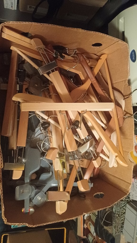 kledinghangers van hout en kunststof, lees verder, Ophalen of Verzenden, Nieuw, Kunststof, Kinderen en Volwassenen