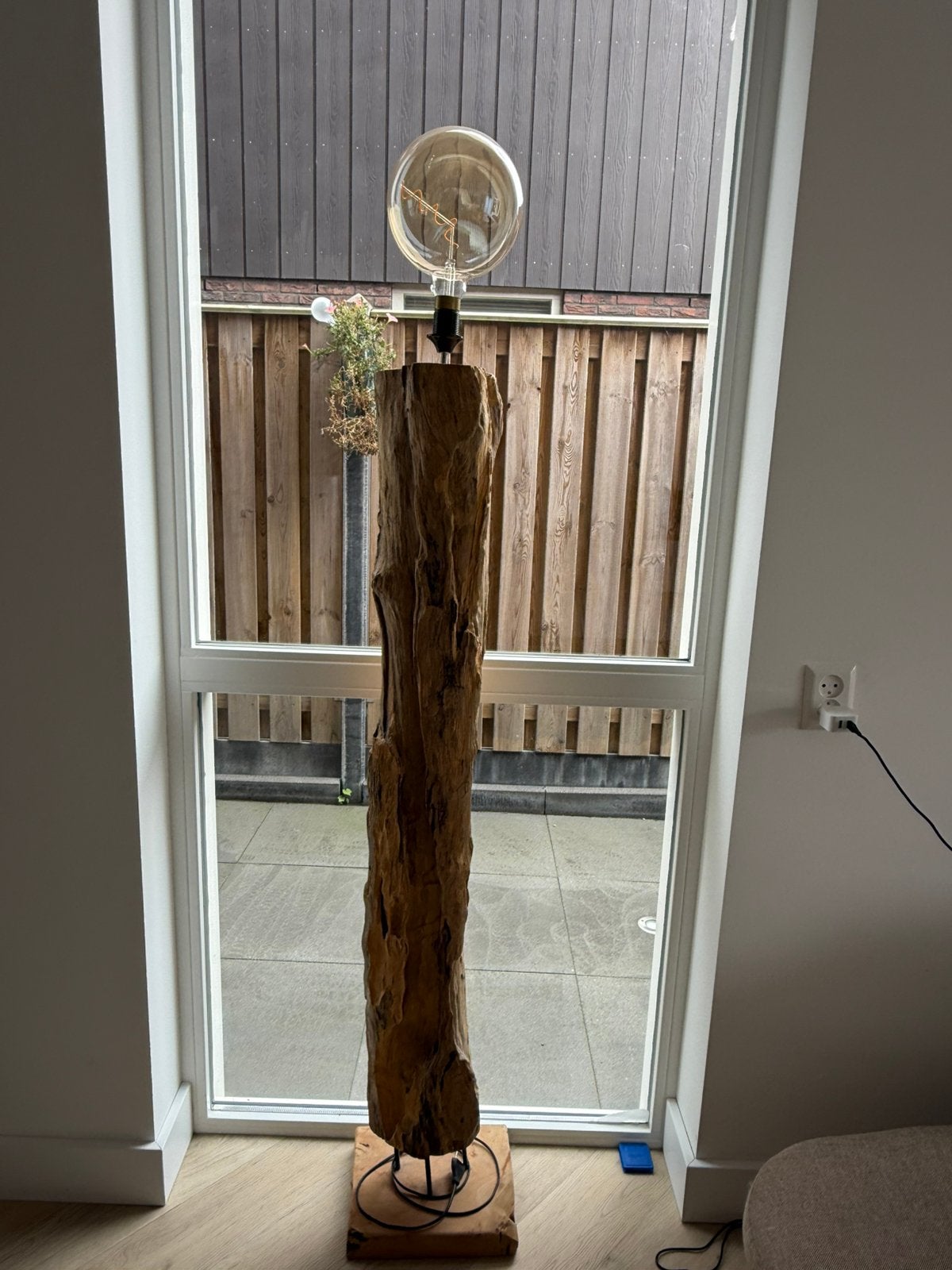 Lamp, Huis en Inrichting, Lampen | Vloerlampen, Ophalen, Zo goed als nieuw, Hout, 100 tot 150 cm