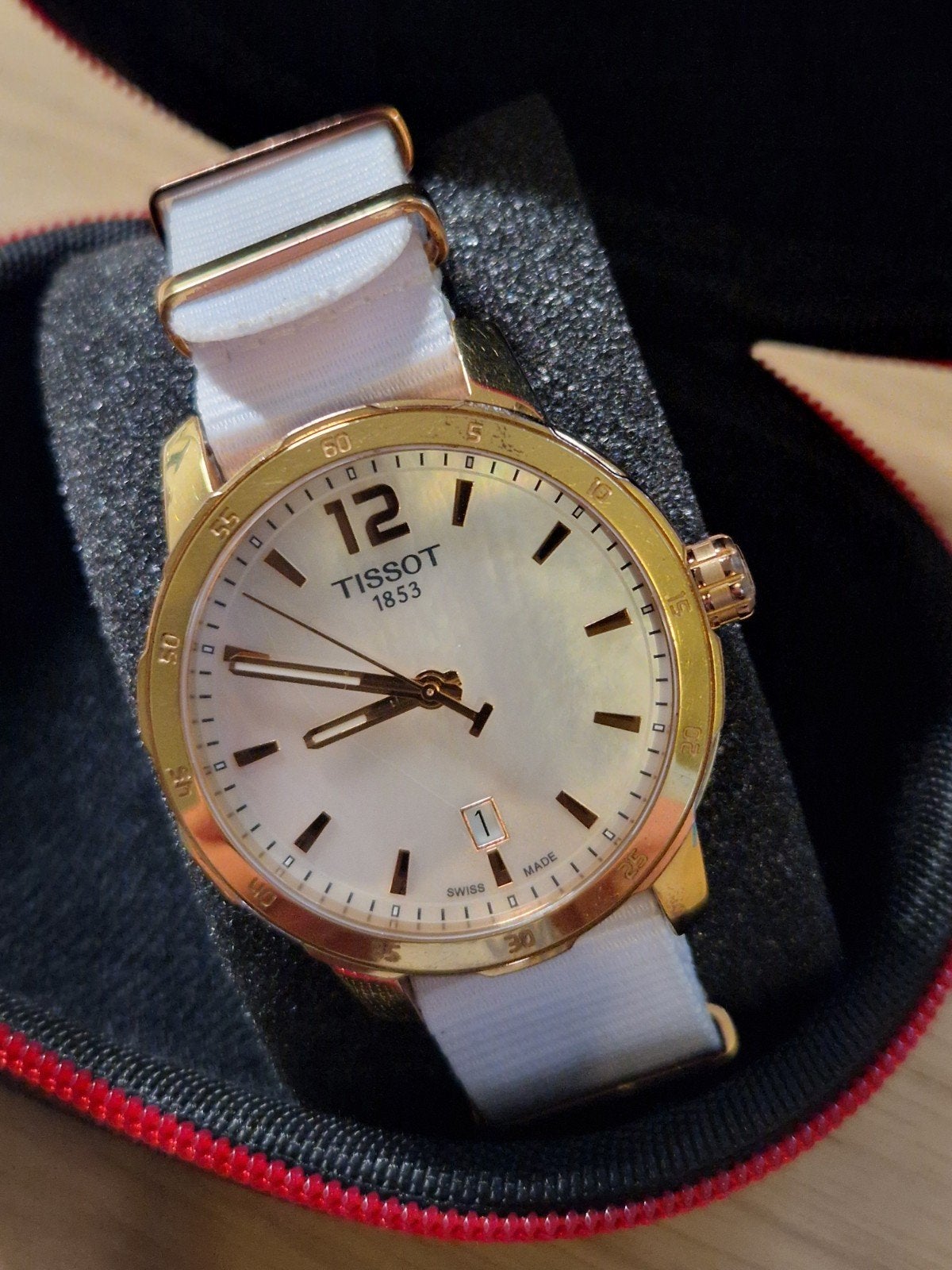 Tissot T-Sport Quickster Roségoud PVD Parel wijzerplaat NATO, Ophalen of Verzenden, Zo goed als nieuw, Staal, Overige merken