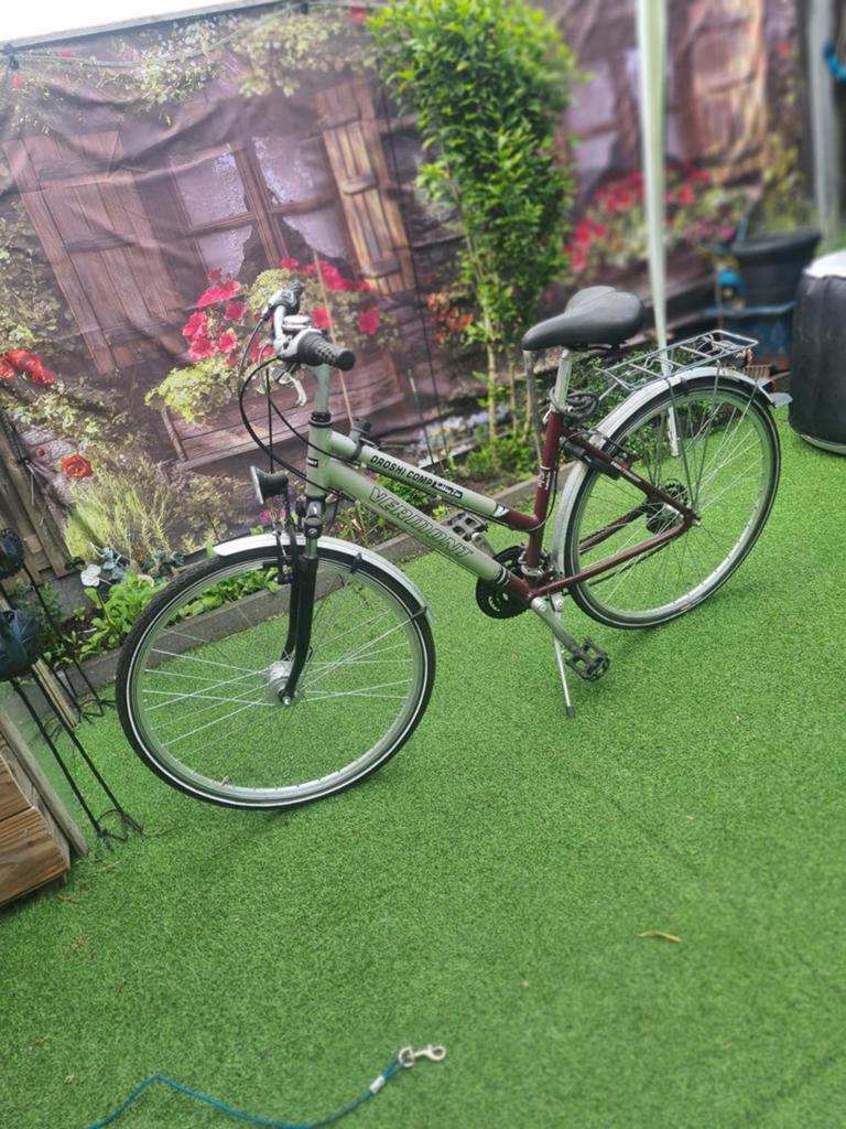 Damesfiets 28inch - 21 versnellingen, Fietsen en Brommers, Overige merken, 28 inch, Velgrem, Ophalen of Verzenden