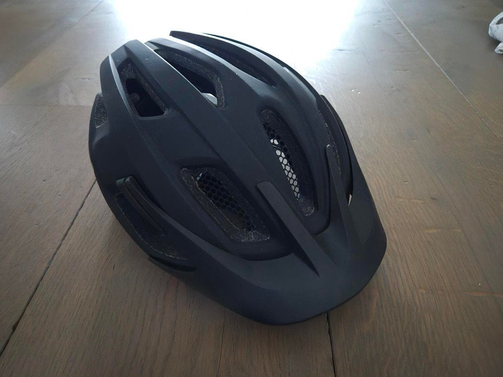 BBB fietshelm, Ophalen of Verzenden, Zo goed als nieuw, L, Heer of Dame
