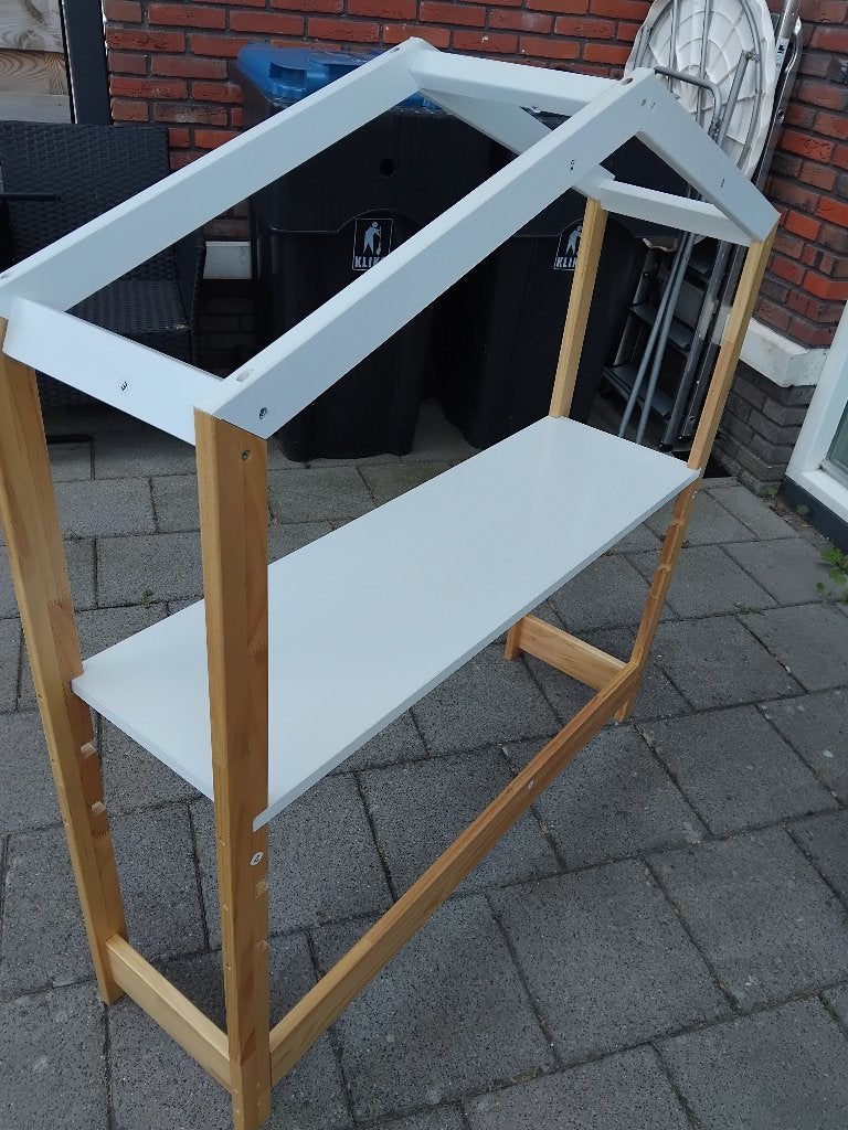Kinder Bureau, Ophalen, Nieuw, Tafel(s)