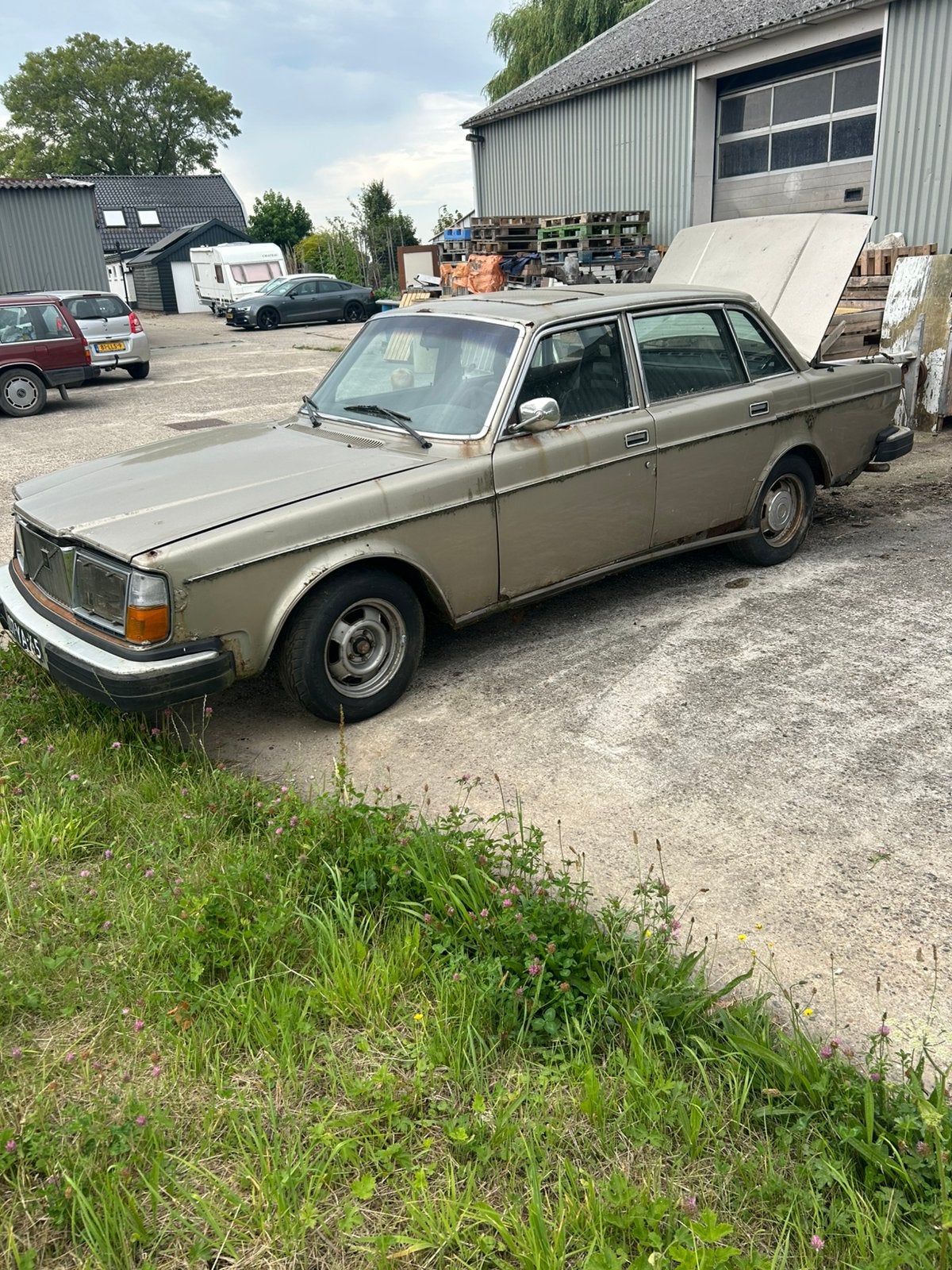 In onderdelen Volvo 264 GL 1975, Ophalen of Verzenden, Gebruikt, Volvo