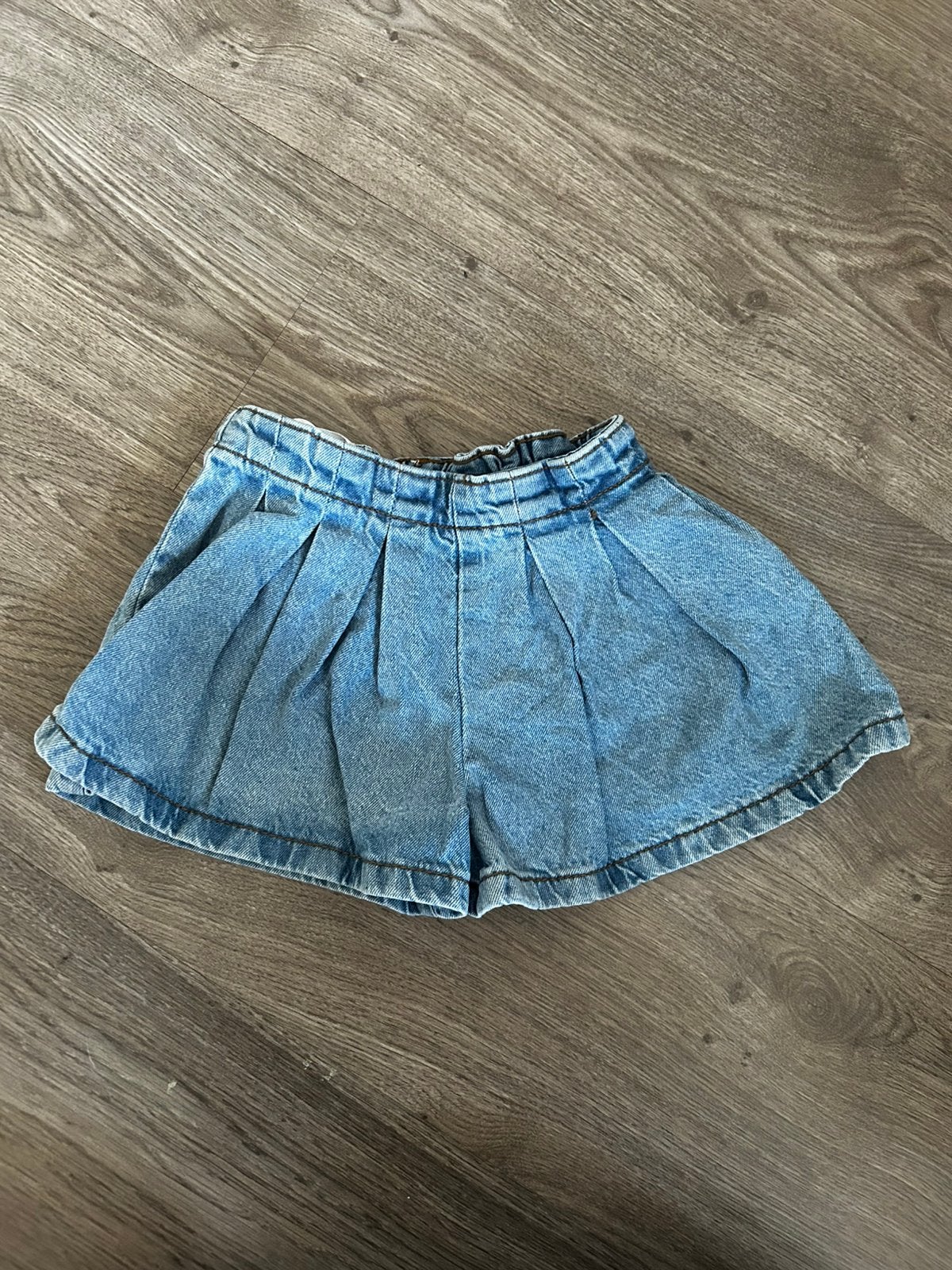 Zeeman denim korte broek maat 98, Ophalen of Verzenden, Zo goed als nieuw, Jongen of Meisje, Broek
