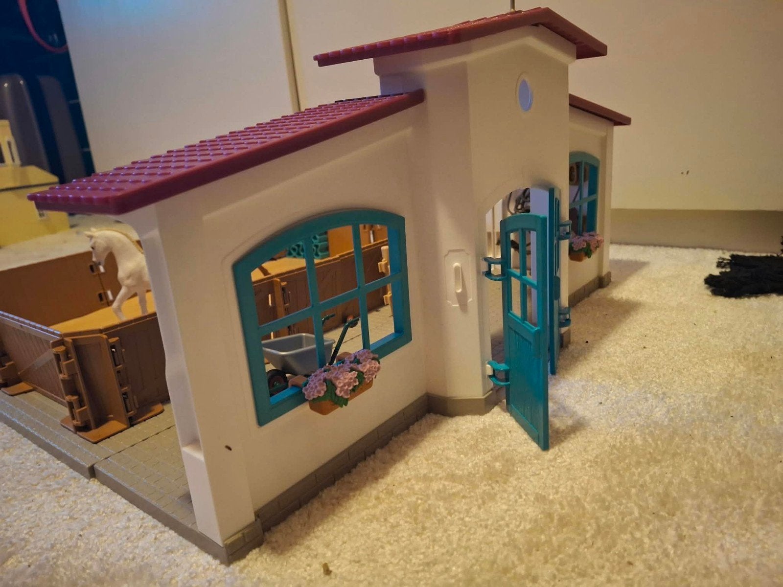 Schleich rijhal met accessoires en paarden, Ophalen, Zo goed als nieuw, Jongen of Meisje