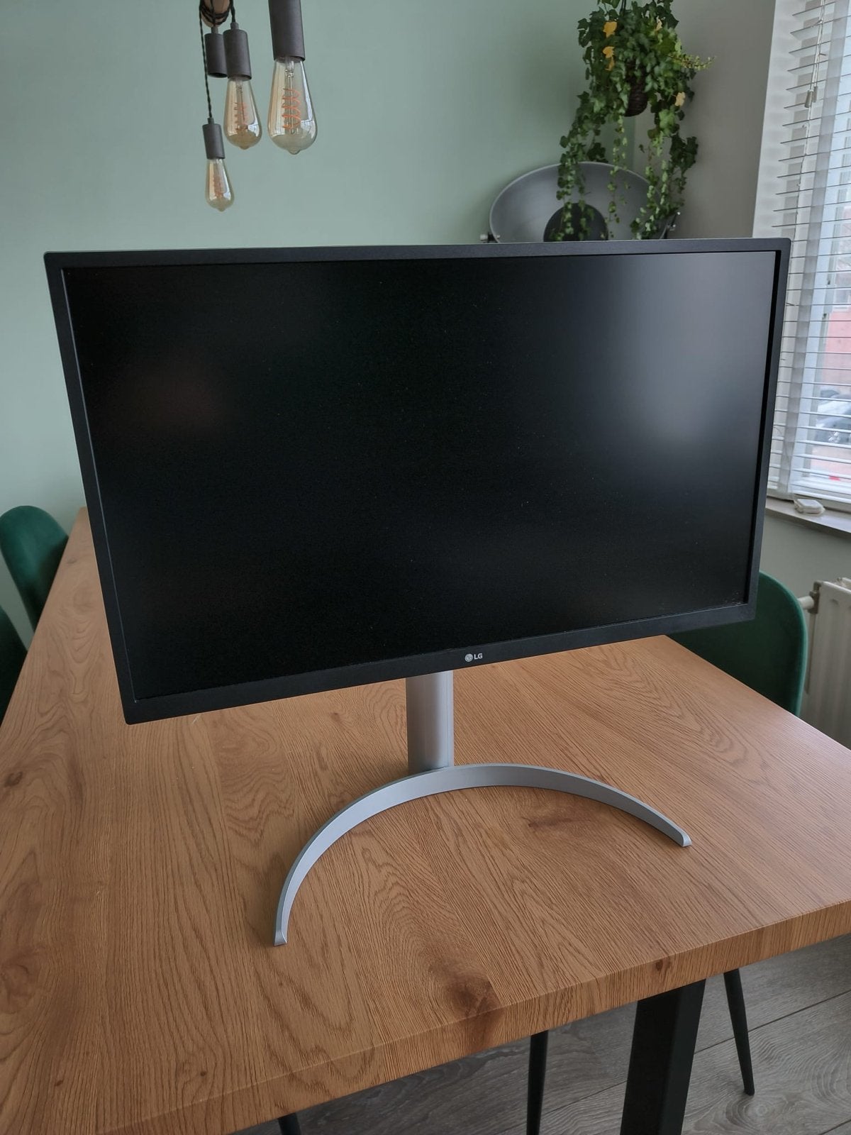 LG beeldscherm in doos - Zo goed als nieuw LG 27UP550P, Ophalen, HDMI, Kantelbaar, Full HD