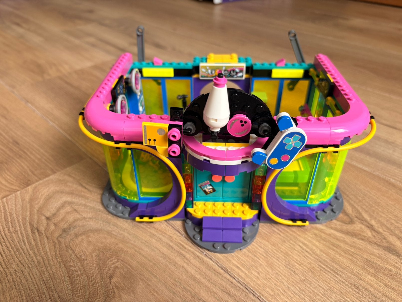 Lego Friends 41708 Rolschaatsdisco speelhal, Ophalen of Verzenden, Zo goed als nieuw, 6 jaar of ouder