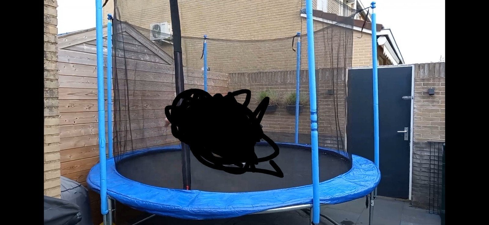 Trampoline met veiligheidsnet en beschermrand, Kinderen en Baby's, Speelgoed | Buiten | Trampolines, Ophalen, Gebruikt