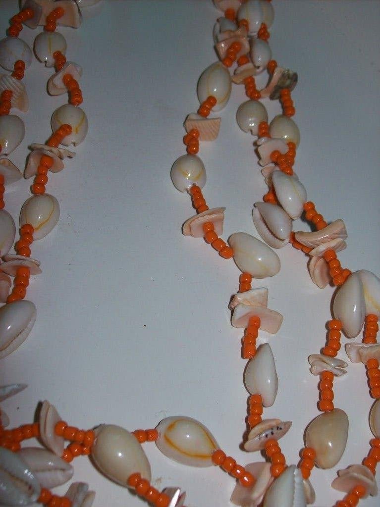 Ketting Oranje Witte steen en Mooie Schelp Hangertjes, Sieraden, Tassen en Uiterlijk, Kettingen, Verzenden, Nieuw, Oranje, Steen of Mineraal