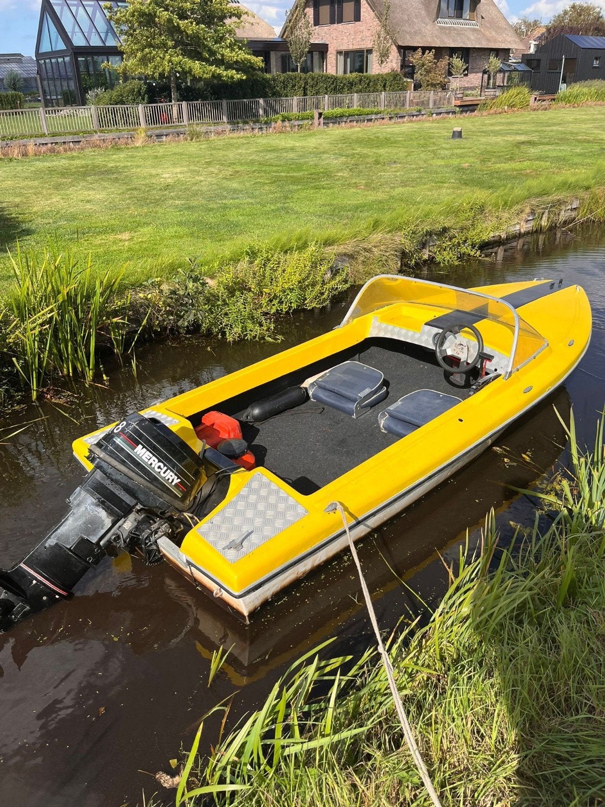 Snelle gele speedboot met Mercury buitenboordmotor, Watersport en Boten, Overige merken, Gebruikt, Tot 1.00 meter, Viertaktmotor