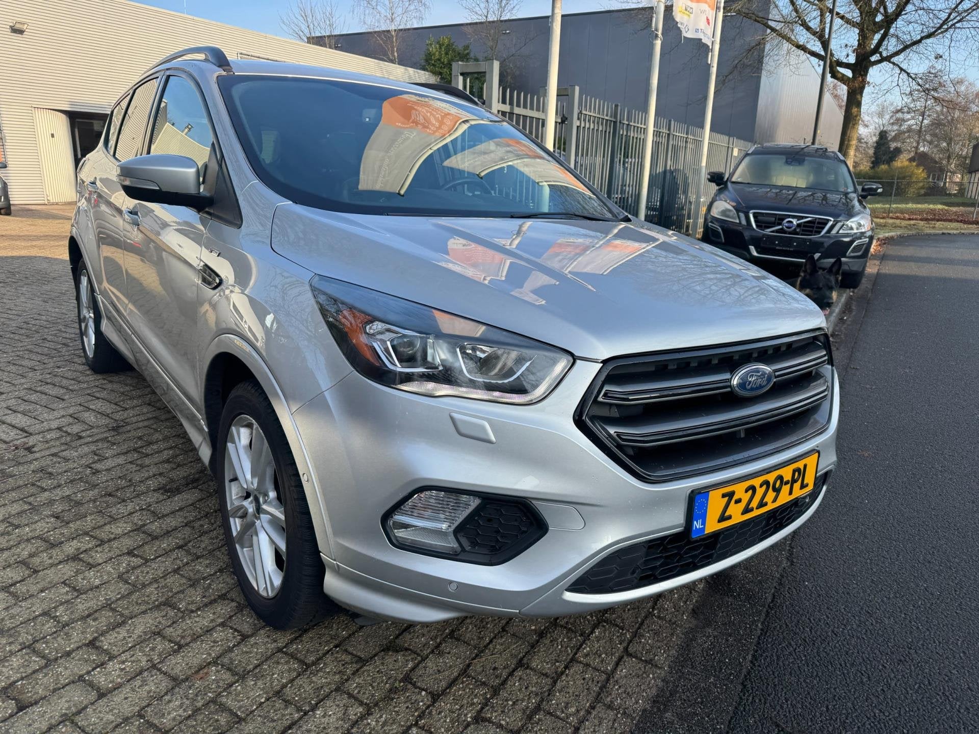 Ford KUGA 1.5 EcoBoost ST Line 113.695 km, trekhaak navi, cr, Auto's, Ford, 4 cilinders, Bedrijf, Handgeschakeld, Automatische klimaatregeling