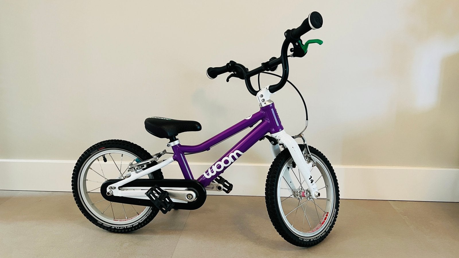 Woom 2 fiets paars, Fietsen en Brommers, Fietsen | Kinderfietsjes, Ophalen, Gebruikt, Velgrem, Minder dan 16 inch