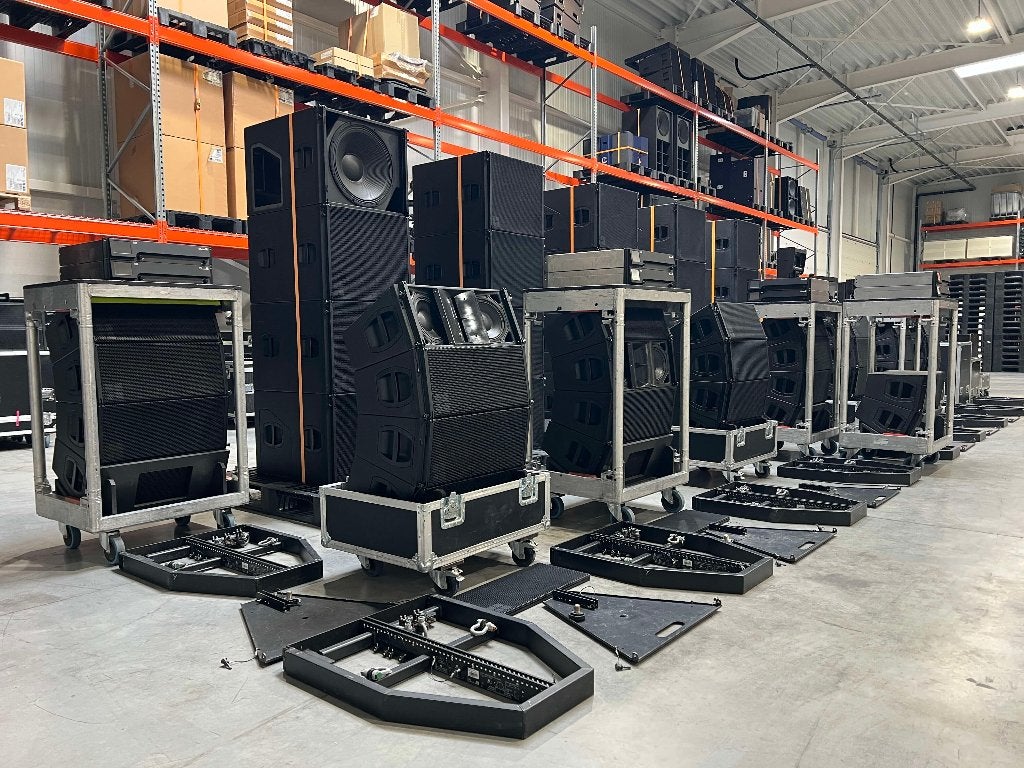27x d&b audiotechnik: 12x Y8/Y12 12x Y-SUB 3x D80 rigging, Gebruikt, Subwoofer, Ophalen of Verzenden, 150 watt of meer