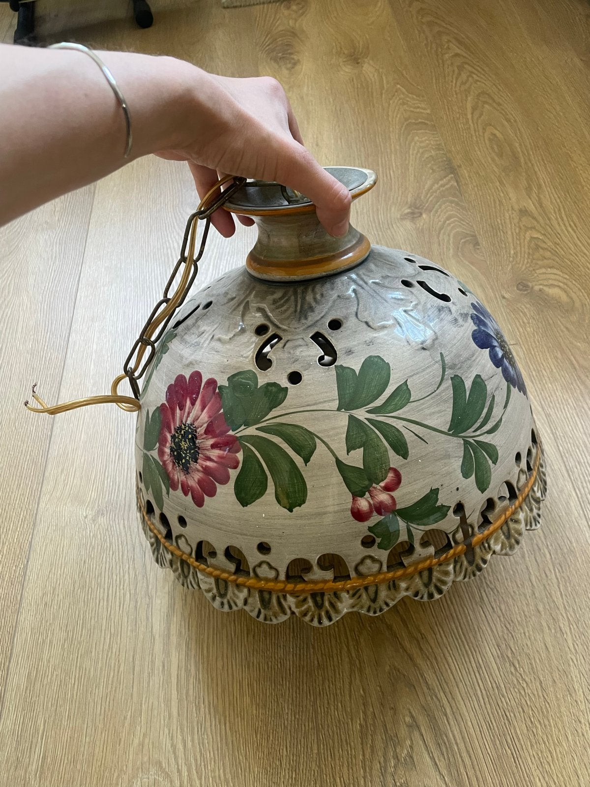 Vintage hanglamp met bloemen, beige keramiek, Ophalen, Gebruikt, Keramiek, E27 (groot)