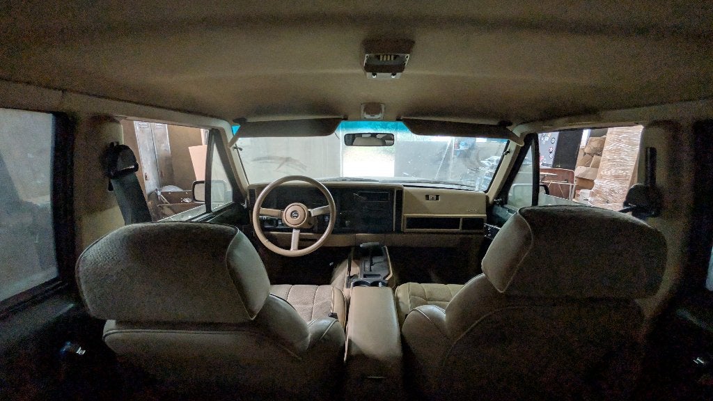 Jeep Cherokee XJ 4.0 6-cilinder 4x4 – 1992 – Project, foto 4