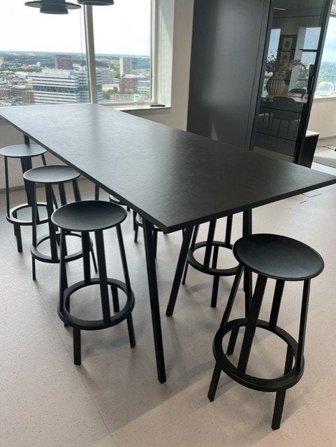 Hoge eettafel - merk HAY, Huis en Inrichting, Tafels | Eettafels, Ophalen, Overige materialen, Gebruikt, 200 cm of meer