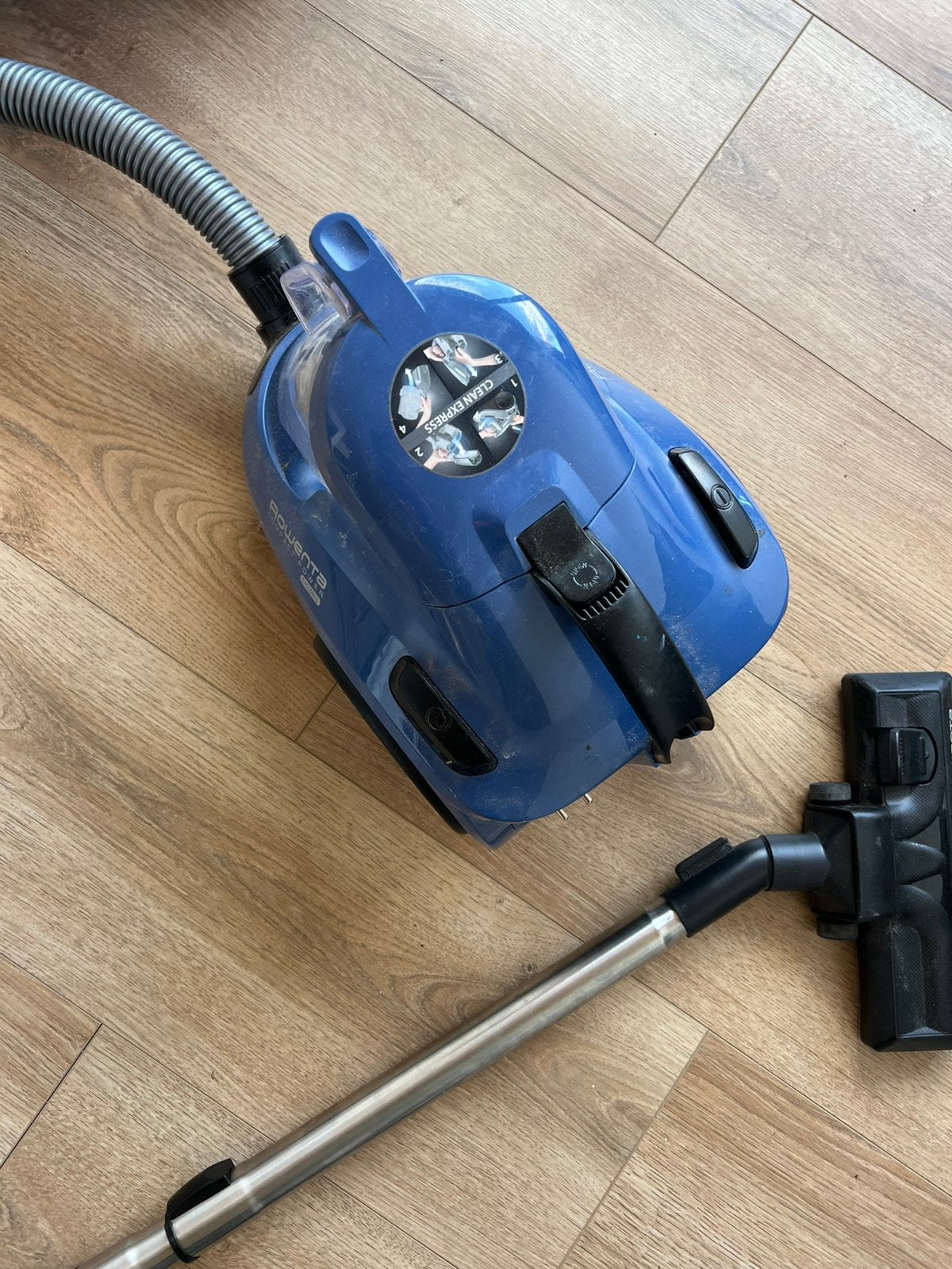 Rowenta Compact Power Cyclonic – For Hobbyists / Repair, Geschikt voor harde vloeren, Niet werkend, Sledestofzuiger, Minder dan 1200 watt