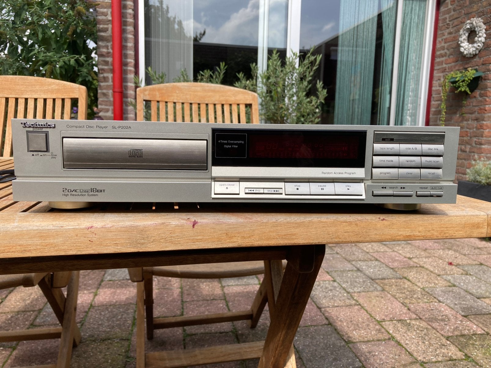 Te koop: mooie CD-speler Technics SL- P 202A, Ophalen, Zo goed als nieuw, Technics