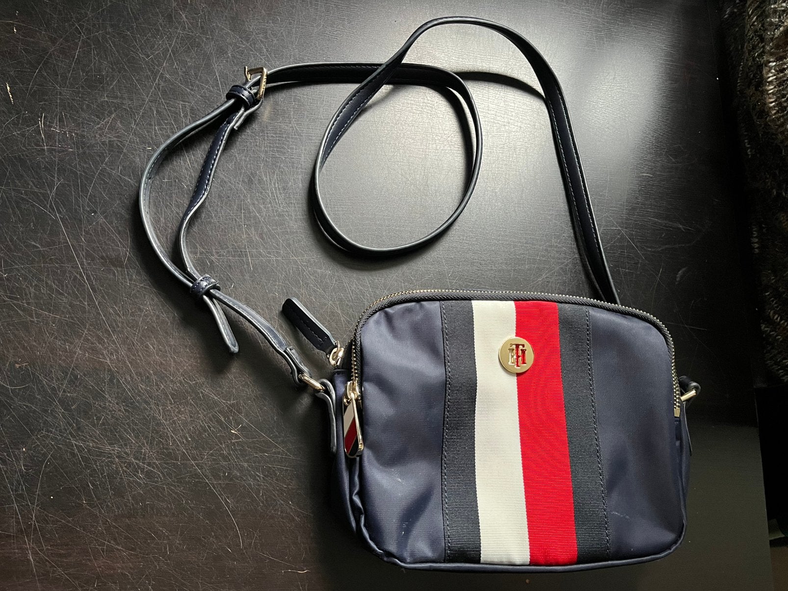 Mooi schoudertasje (Tommy Hilfigger), Sieraden, Tassen en Uiterlijk, Ophalen of Verzenden, Zo goed als nieuw, Blauw, Overige merken