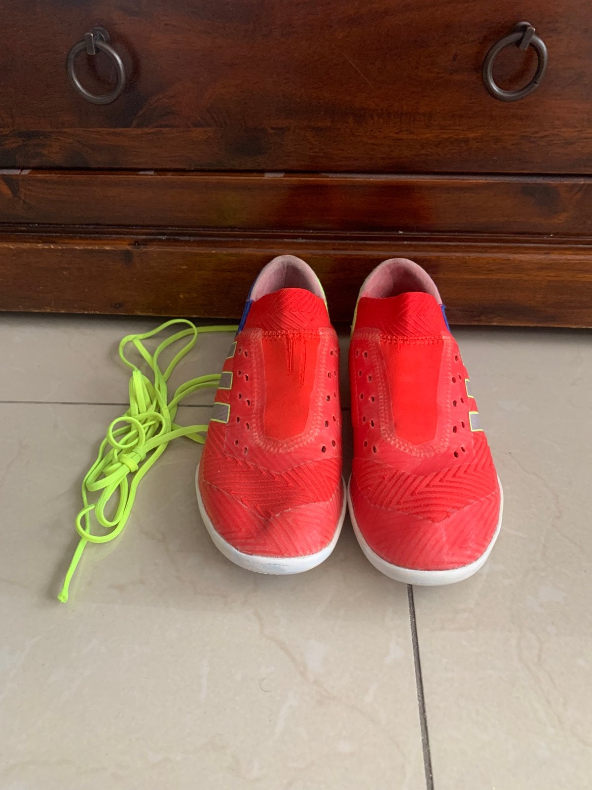 Adidas gymschoenen maat 37, Kinderen en Baby's, Kinderkleding | Schoenen en Sokken, Ophalen, Zo goed als nieuw, Jongen of Meisje