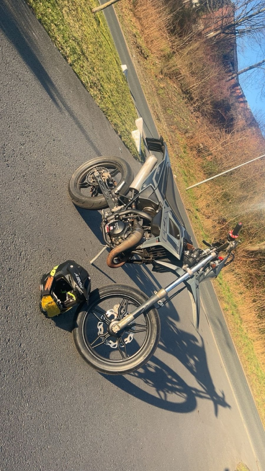 Beta RR 50 Motard Limited Edition 2025 met HELM!, Fietsen en Brommers, Ophalen, 6 versnellingen, Gebruikt, Maximaal 45 km/u