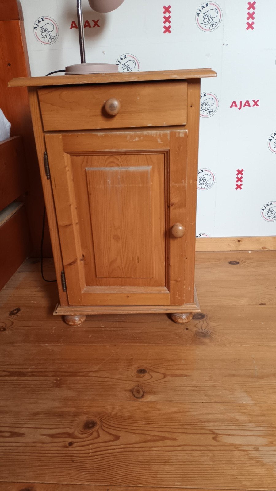 leuk nachtkastje, Ophalen, Minder dan 45 cm, 55 tot 70 cm