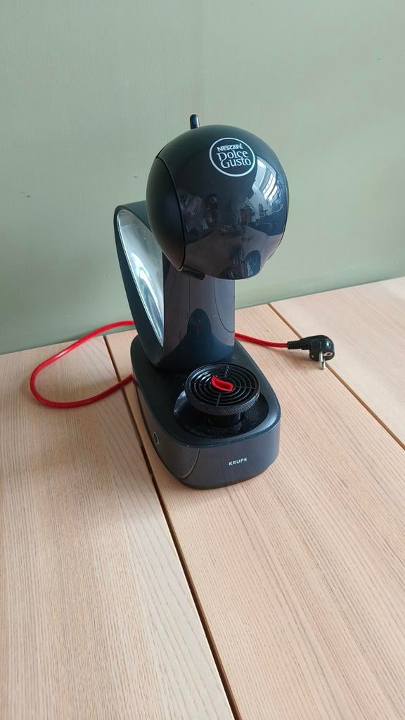 Dolce Gusto Infinissima, Witgoed en Apparatuur, Koffiezetapparaten, Ophalen, Koffiemachine, Zo goed als nieuw, 1 kopje