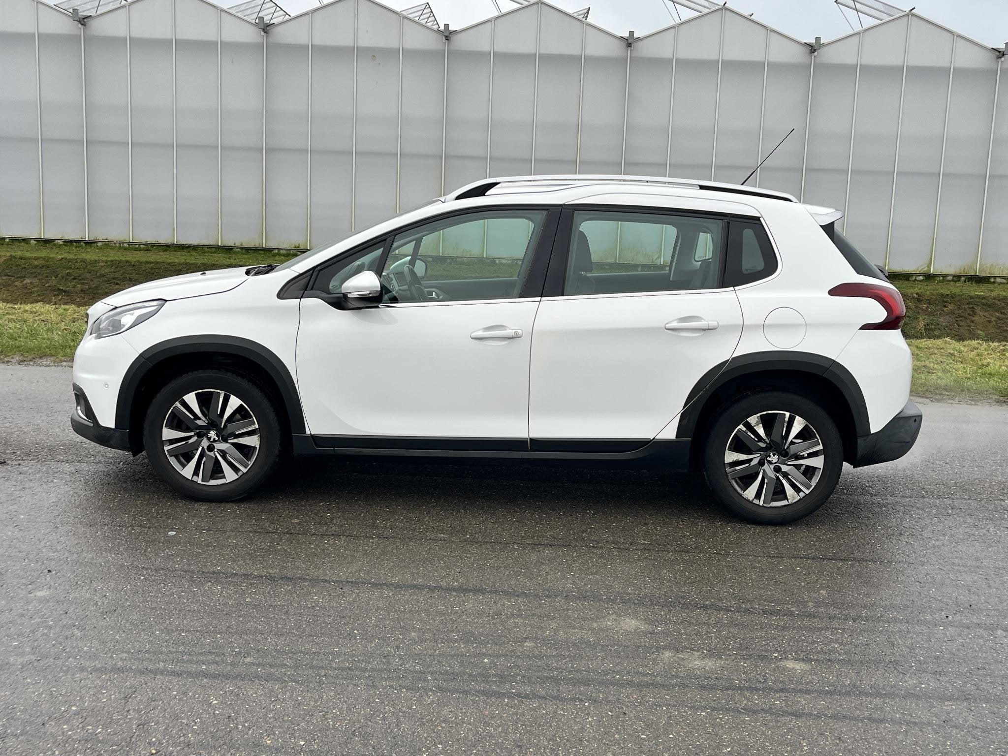 Peugeot 2008 1.2 PureTech Allure Distributieriem is vervange, Auto's, Stof, Euro 6, 1199 cc, 610 kg