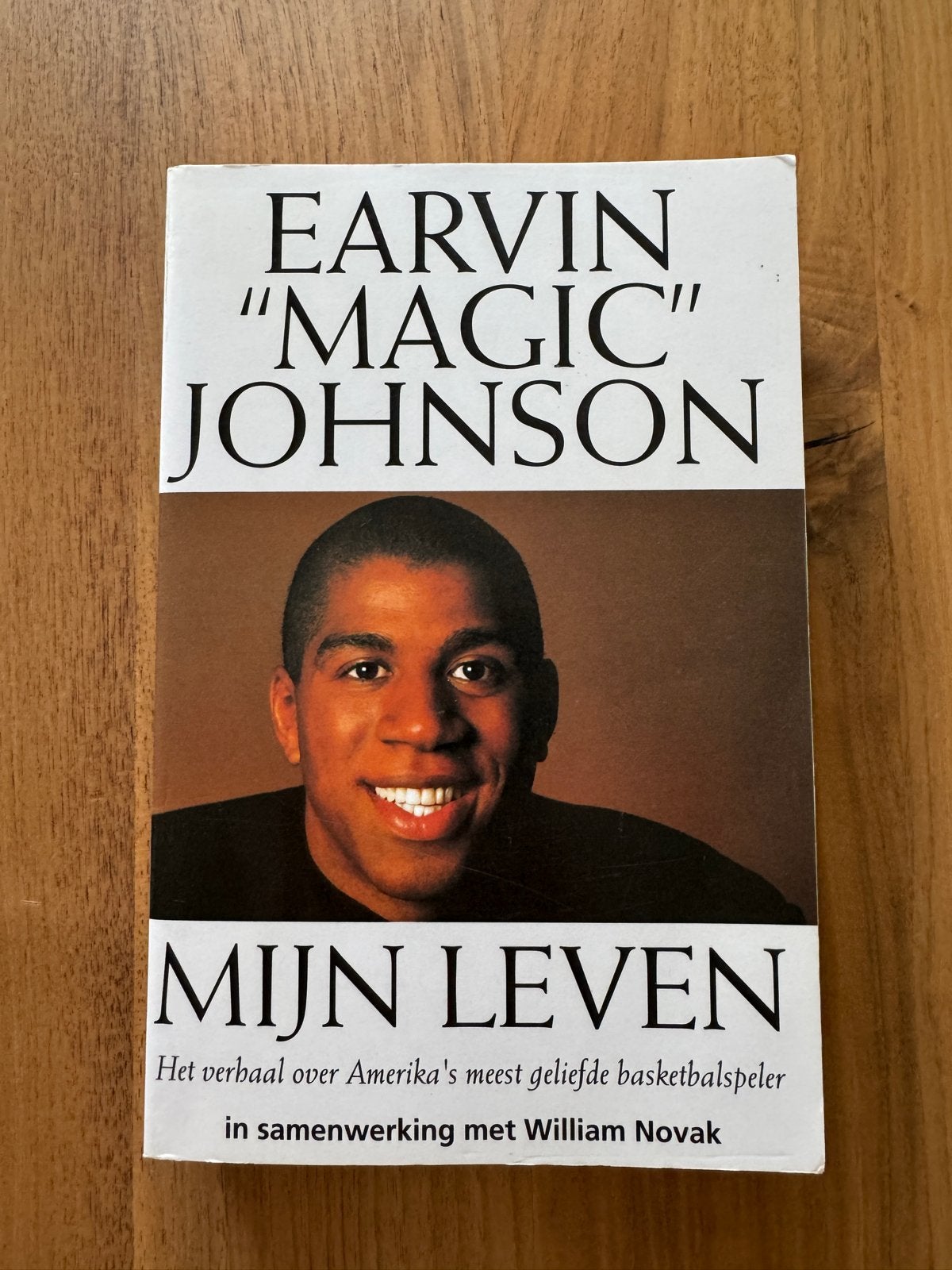 Earvin "Magic" Johnson - Mijn Leven (Autobiografie), Ophalen of Verzenden, Gelezen, Sport