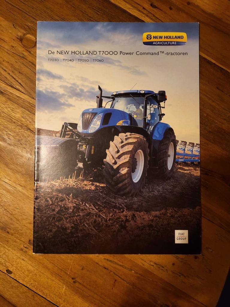 tractor folder New Holland T7000, Boeken, Ophalen of Verzenden, Zo goed als nieuw