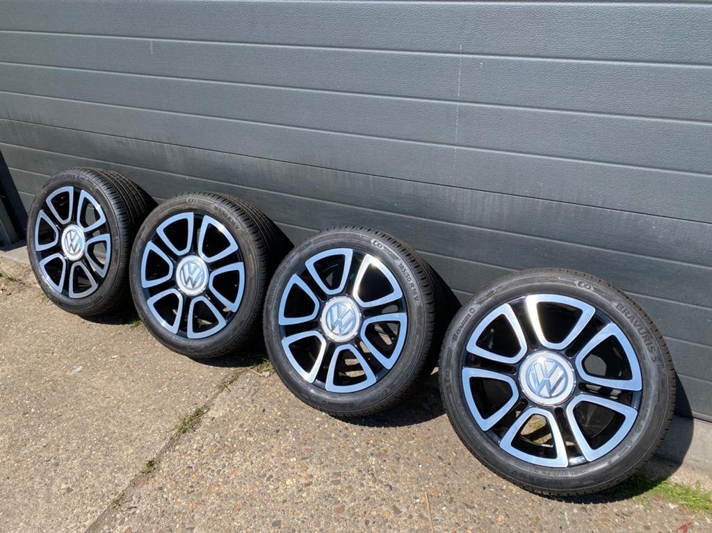 VW Up Triangle 16 inch velgen High Up/ Black Edition/Move Up, Auto-onderdelen, Banden en Velgen, Velg(en), Zomerbanden, 16 inch