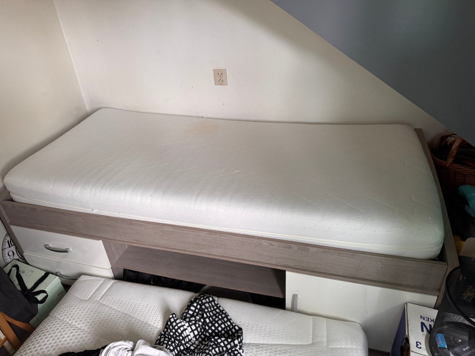 Bed Yannick (excl. lattenbodem), Ophalen, Gebruikt, 90 cm, 200 cm