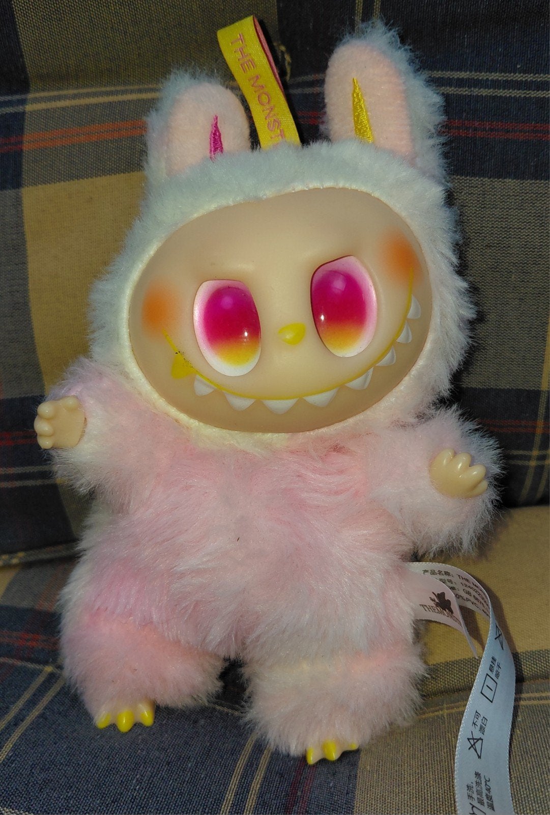 Pop Mart The Monsters Labubu Pluche Konijn 16 cm, Ophalen of Verzenden, Zo goed als nieuw, Konijn