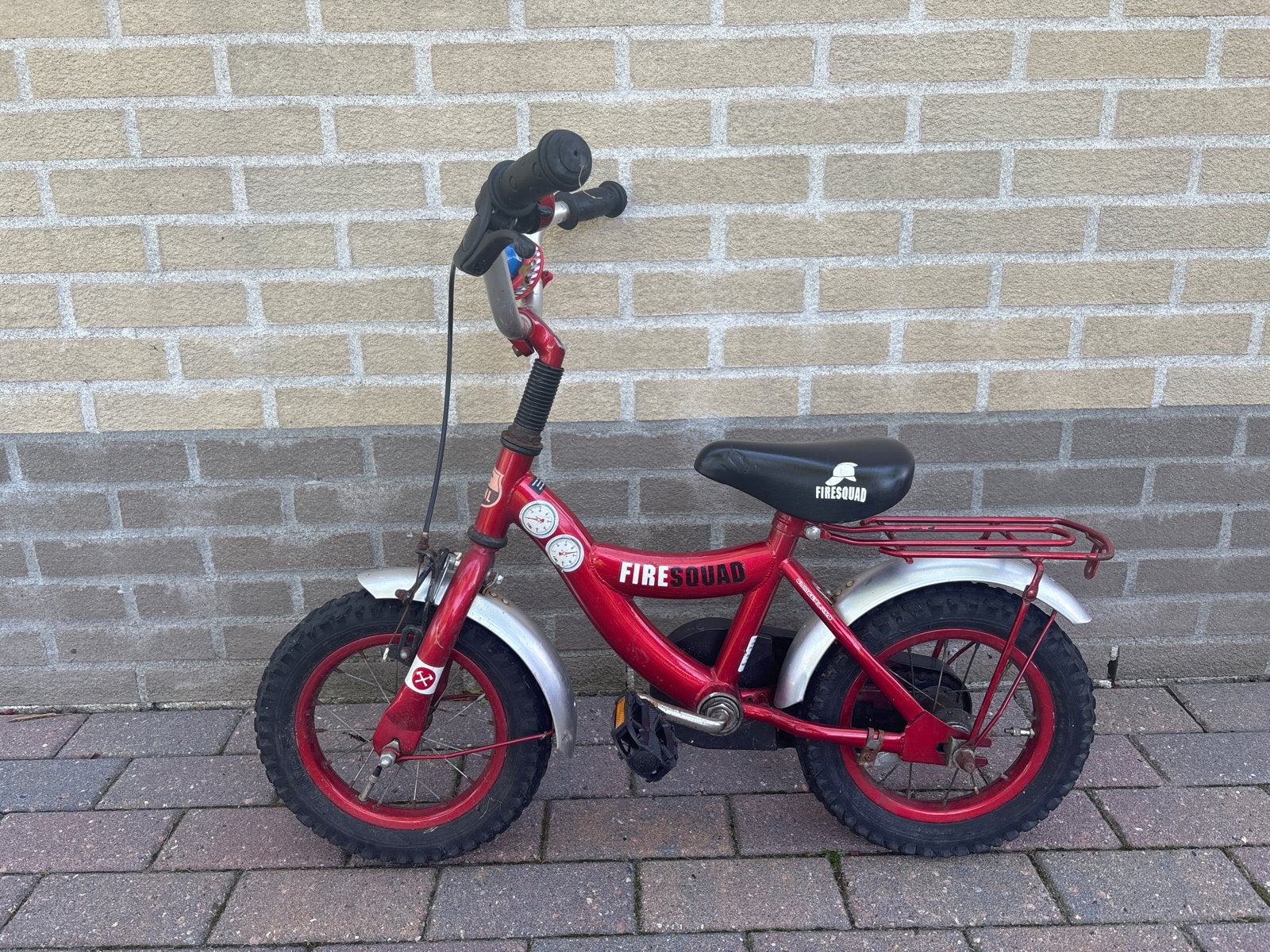 Leuk brandweer fietsje, ideaal om op te leren fietsen, Ophalen, Gebruikt, Terugtraprem, Minder dan 16 inch