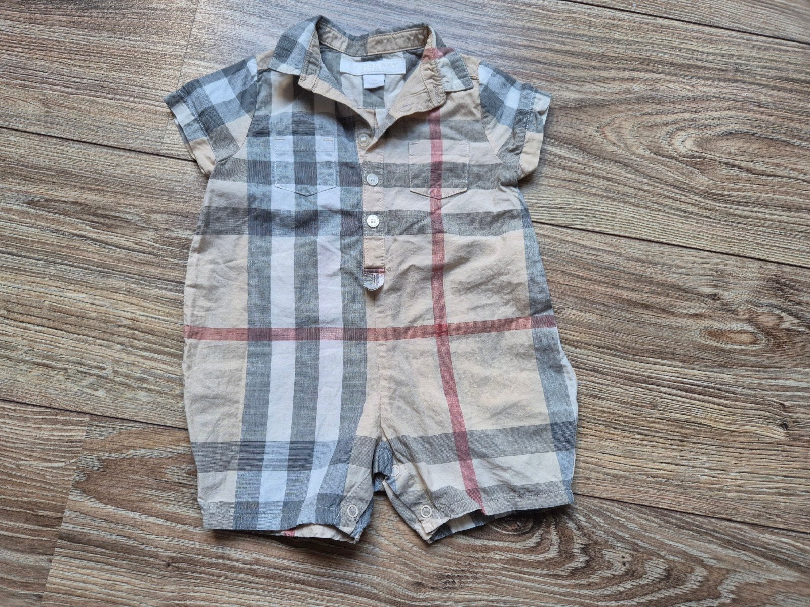 Burberry zomerpakje maatje 62, Kinderen en Baby's, Nieuw, Ophalen of Verzenden, Pakje, Jongetje