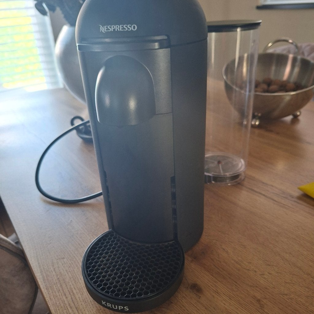 Nespresso Virtuo, Ophalen, Koffiepads en cups, Gebruikt, Espresso apparaat
