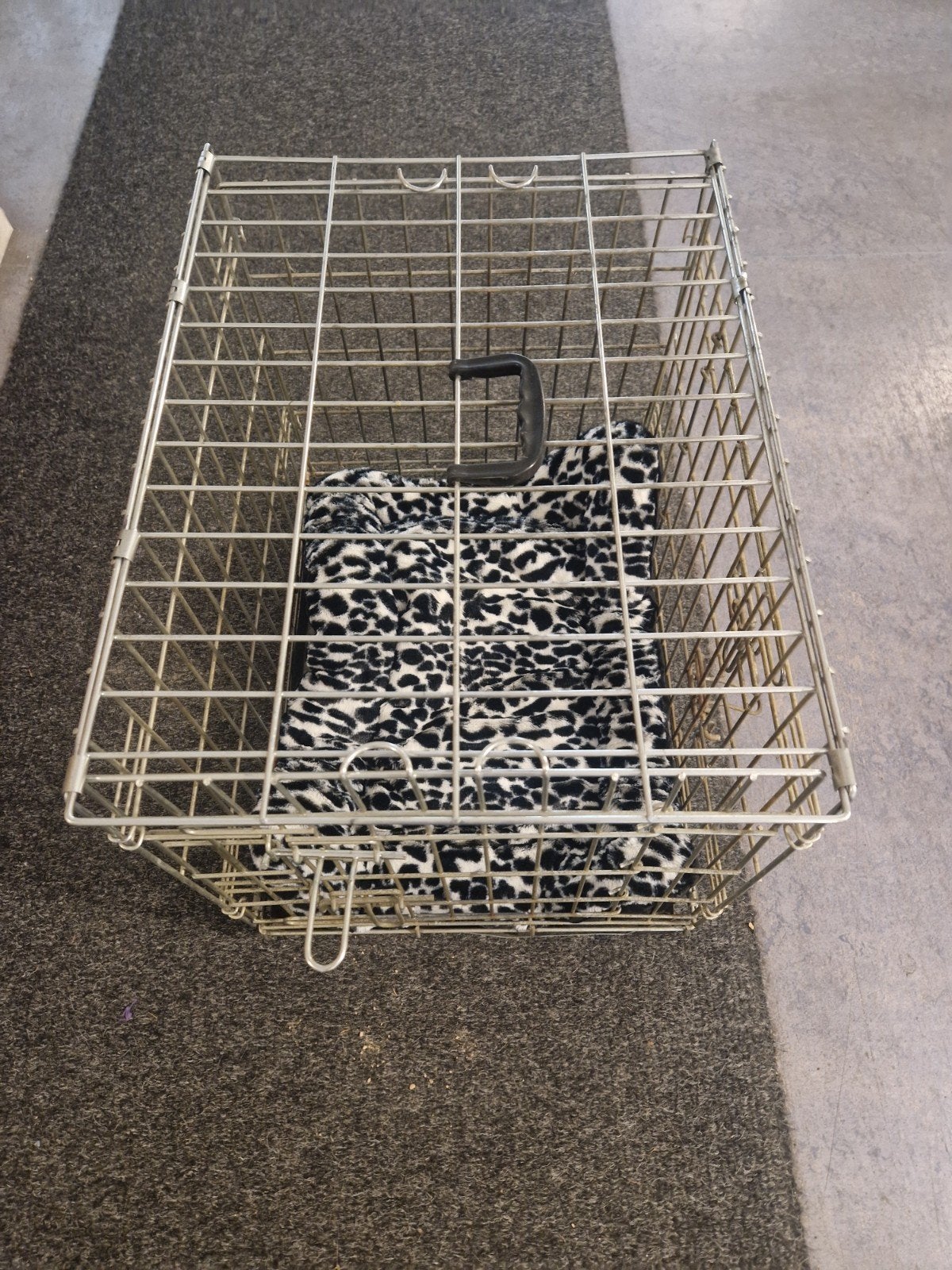 kleine Hondenbench T.E.A.B, Dieren en Toebehoren, Ophalen, Gebruikt