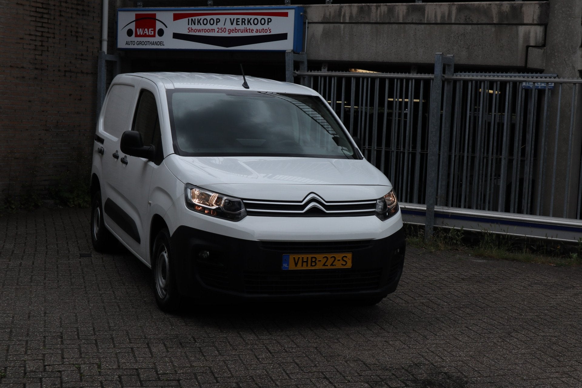 Citroën Berlingo 1.5 BlueHDI Club (bj 2020), Voorwielaandrijving, 4 cilinders, Citroën, Wit