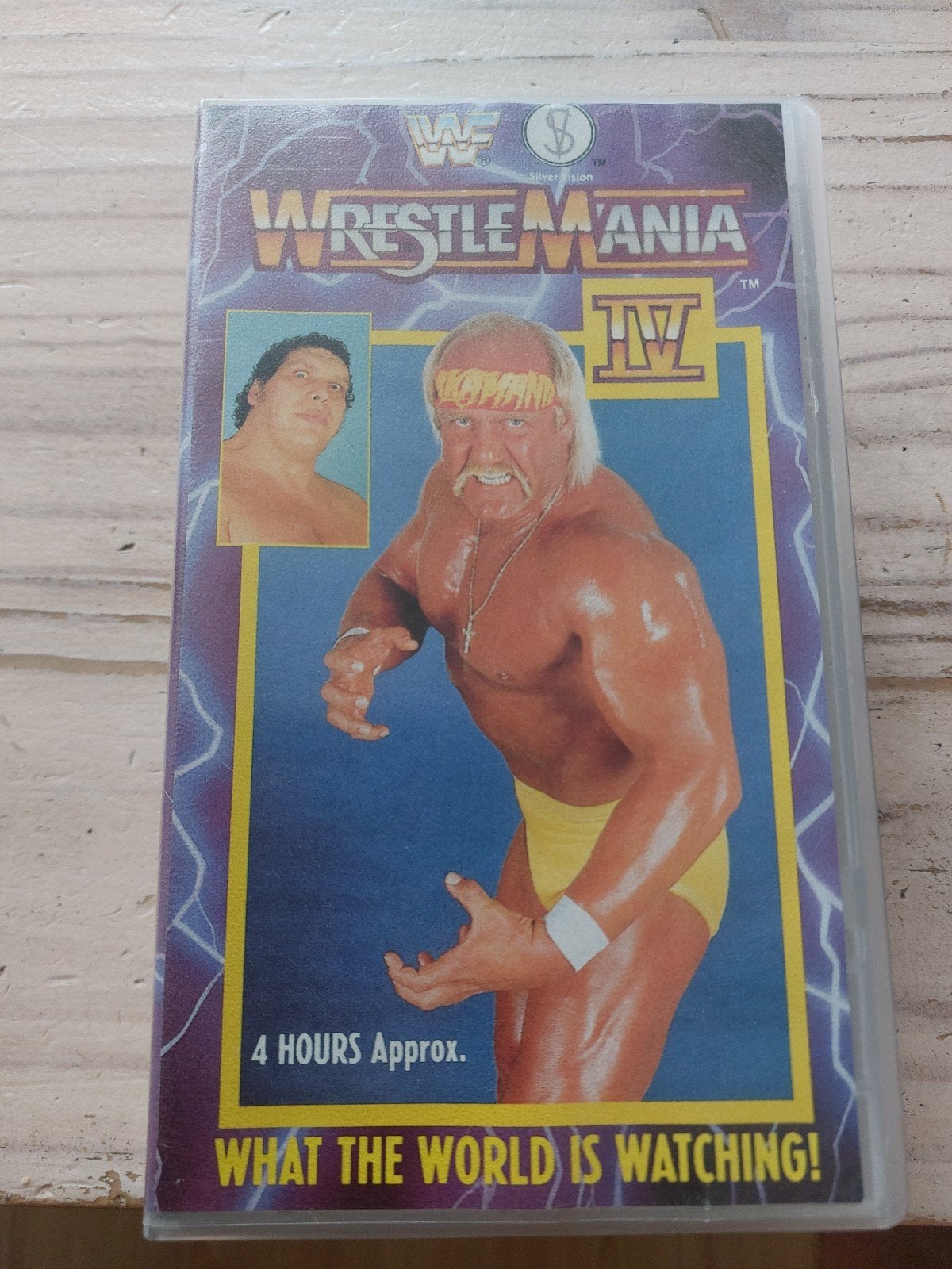 Wwf wrestling wrestlemania 4 videoband (2 stuks), Alle leeftijden, Ophalen of Verzenden, Gebruikt