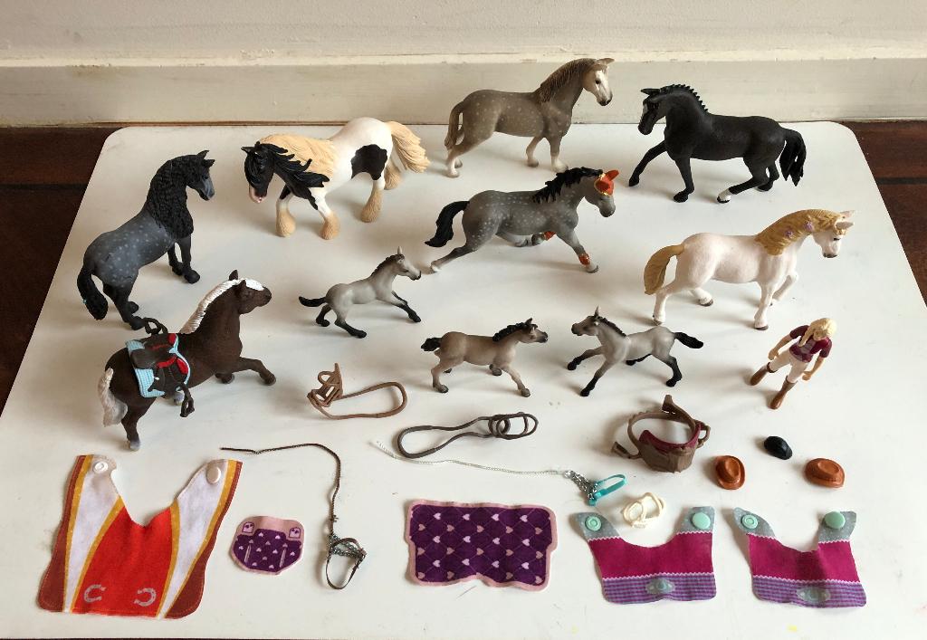 Schleich collectie 7 paarden & 3 veulens, Ophalen of Verzenden, Zo goed als nieuw, Overige typen