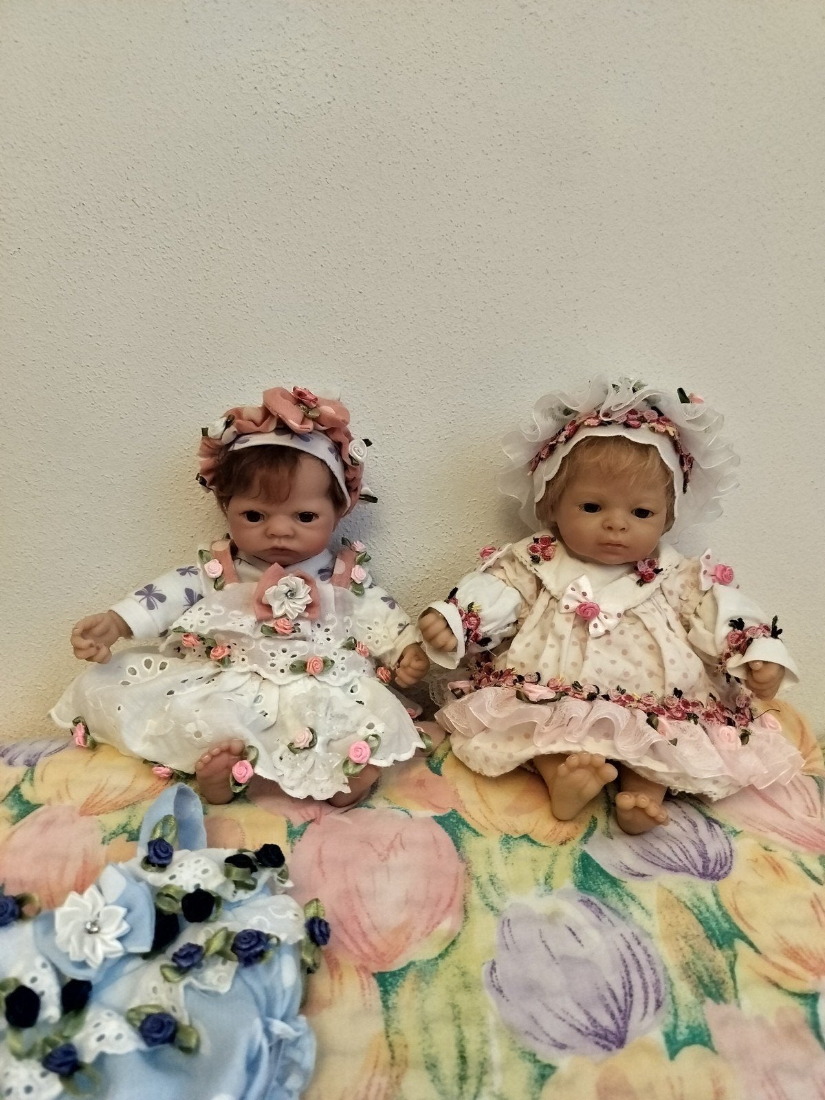 twee kleine Aston Drake baby popjes 25 en 27 cm groot, Verzamelen, Poppen, Ophalen of Verzenden, Zo goed als nieuw, Babypop