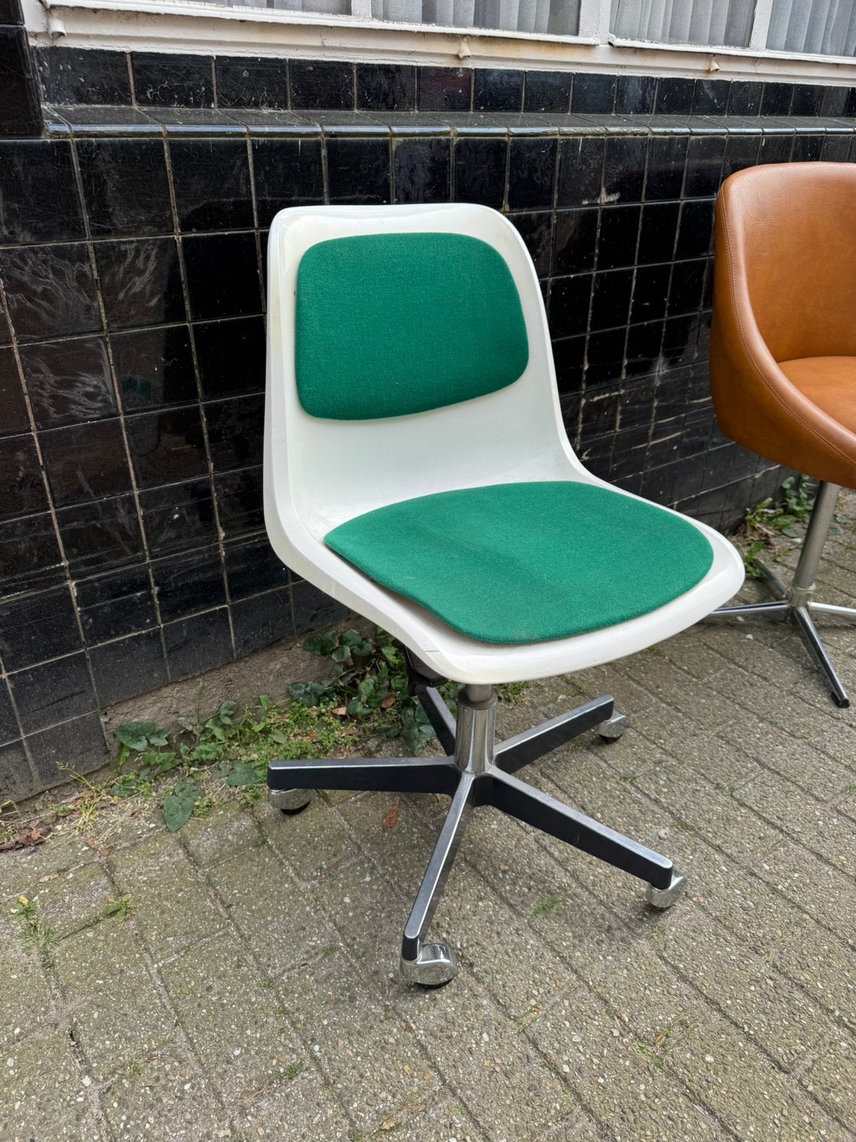 Bureaustoel,”Europa”,sixties,zeventies,swifelchair,vintage, Gebruikt, Wit, Ophalen of Verzenden, Eén